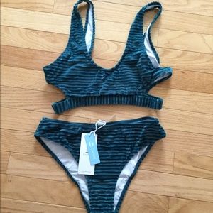 NWT. Emerald velvet bikini
